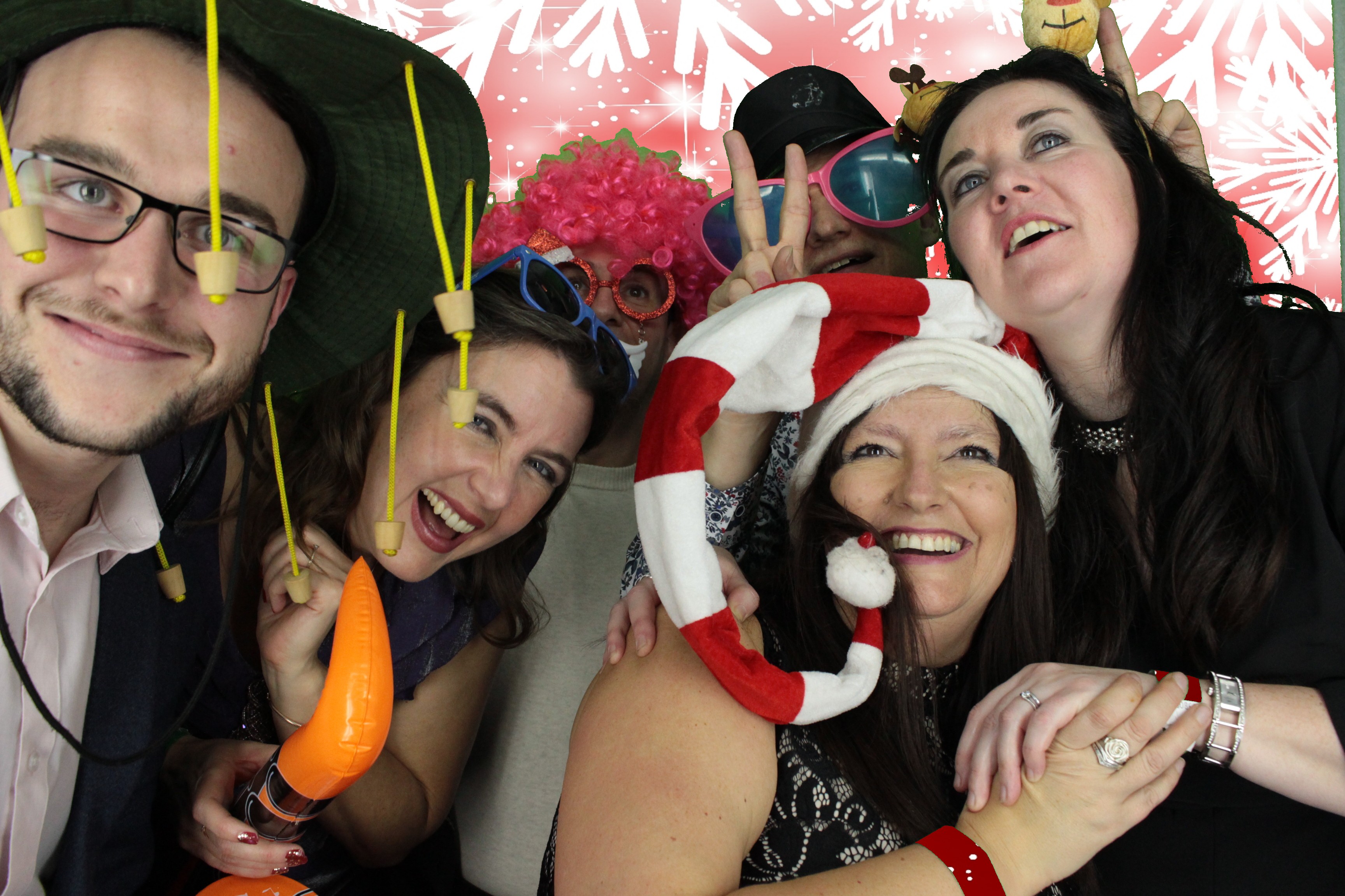 One Line Christmas Party | View more photos from the event at gallery.myphotoboothexperience.co.uk/u/MyPhotoBoothExperienceLtd/One-Line-Christmas-Party